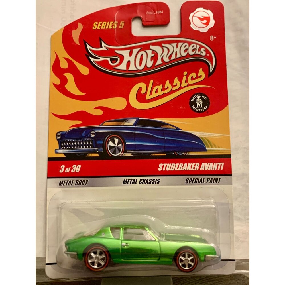 Hot Wheels Classics Series 5 Studebaker Avanti Die-Cast Car 3/30 Metal Body